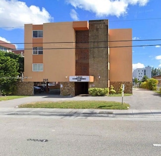 295 NW 72nd Ave Unit 412, Miami, FL 33126