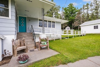 911 Christine Cir, Beaver Bay, MN 55601