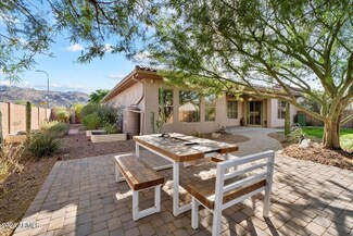 1918 E Desert Ln, Phoenix, AZ 85042