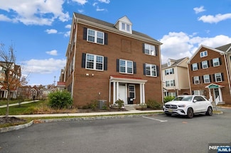 105 W Ramsey Terrace Unit 105, Fair Lawn, NJ 07410