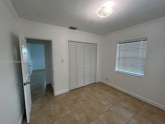 8840 SW 38th St, Miami, FL 33165
