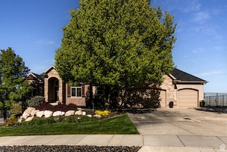 398 Lofty Ln, North Salt Lake, UT 84054