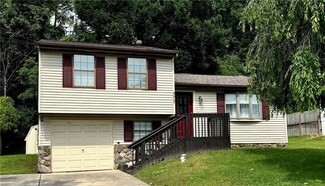 577 Rainier Dr, Pittsburgh, PA 15239