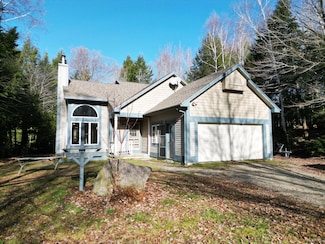 586 Webb Cove Dr, Enfield, ME 04493