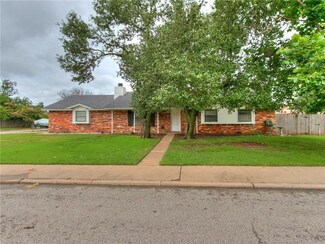 801 Mercury Rd, Edmond, OK 73003