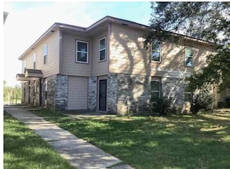7721 S Coronet Ct, New Orleans, LA 70126