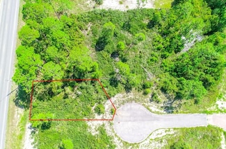 201 Carraway Ln, Carrabelle, FL 32322