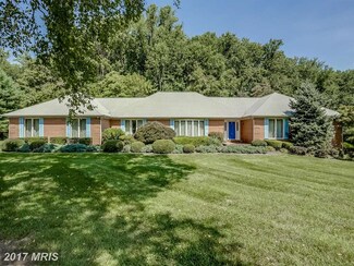 6 Batter Ct, Kingsville, MD 21087