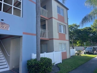 18860 NW 57th Ave Unit 106, Hialeah, FL 33015