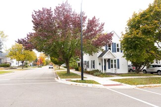 360 College Ave, Holland, MI 49423