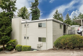 3848 Lake Washington Blvd SE Unit 6B, Bellevue, WA 98006