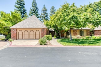 6773 N Wembley Dr, Fresno, CA 93711