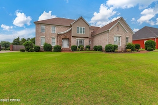 27 Greendale Dr, Jackson, TN 38305