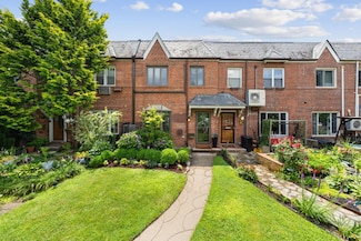 85-18 65th Rd, Rego Park, NY 11374
