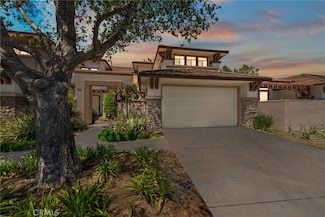 27 Birdie Ln, Trabuco Canyon, CA 92679
