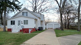5925 Mcguire St, Taylor, MI 48180