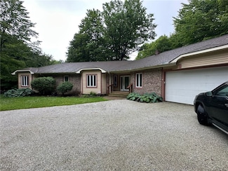 5643 Chapin Rd, Madison, OH 44057