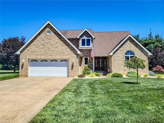 104 Social Row, Marietta, OH 45750