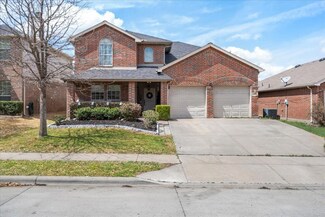 12536 Summerwood Dr, Burleson, TX 76028