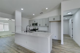 4255 Breezy Point Ln, Las Vegas, NV 89115