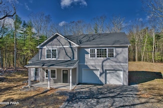 225 Water Forest Dr, Milford, PA 18337