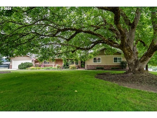 1850 Del Rio Rd, Roseburg, OR 97471