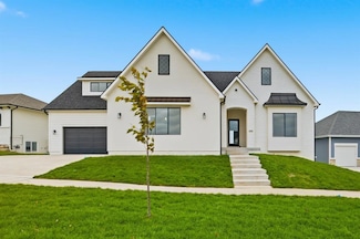 3945 Westgate Pkwy, Clive, IA 50325