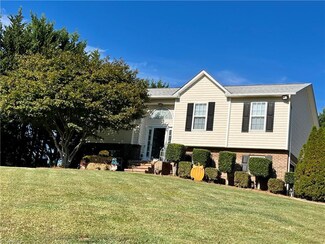 1070 Capella Ridge Rd, King, NC 27021