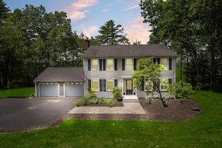 7 Dearborn Ln, Bedford, NH 03110