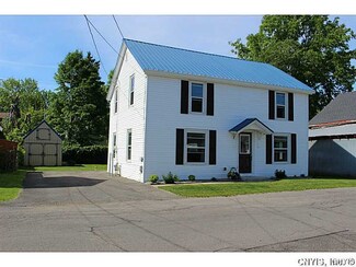 5438 Library St, Brewerton, NY 13029