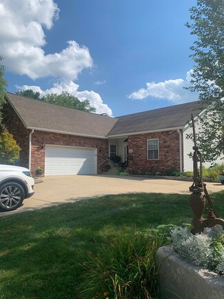 2402 N Stonelake Cir, Bloomington, IN 47404
