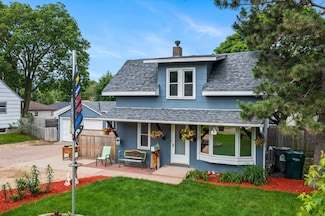 5252 5th St NE, Columbia Heights, MN 55421