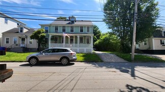 142 Bradford St, Bristol, RI 02809