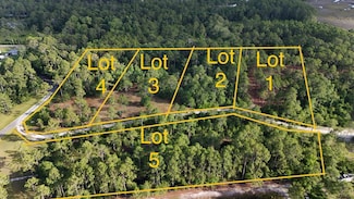 179 Skipper Rd, Carrabelle, FL 32322
