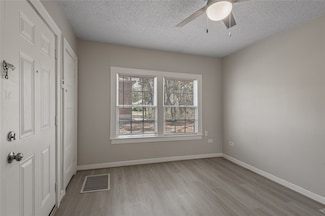811 Sam Houston Ave Unit B, Huntsville, TX 77320