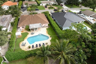 1912 Antigua Rd, West Palm Beach, FL 33406