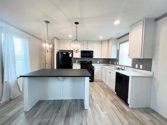 46000 Geddes Rd Unit 512, Canton, MI 48188