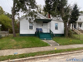 106 Shore St, Petersburg, VA 23803