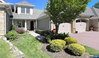 75 Windsor Ln, Ramsey, NJ 07446