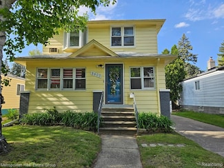 8403 Harding, Center Line, MI 48015