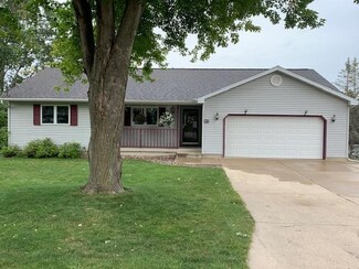 607 Birchwood Trail, Mount Horeb, WI 53572