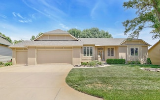 8319 E Oxford Cir, Wichita, KS 67226