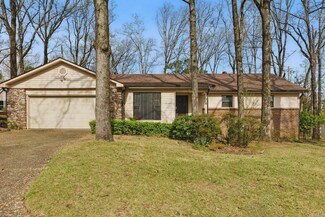 1216 Old Charter Ct, Little Rock, AR 72211