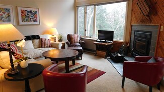 7 Bridges Resort Unit 7, Warren, VT 05674