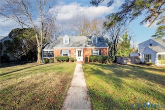 902 Greenway Ln, Richmond, VA 23226