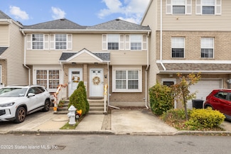 38 Deborah Loop, Staten Island, NY 10312