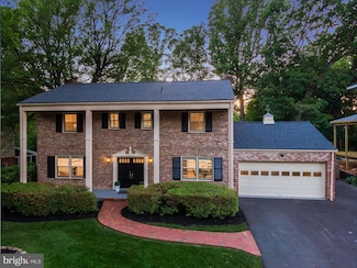 1334 Elsinore Ave, McLean, VA 22102