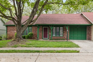 11 Woodacre Dr, Carmel, IN 46032