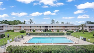 1100 E Caroline St Unit 107, Tavares, FL 32778