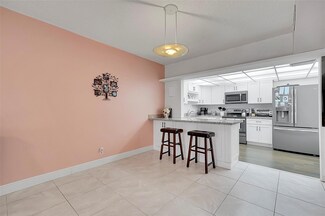 2774 S University Dr Unit 10A, Davie, FL 33328